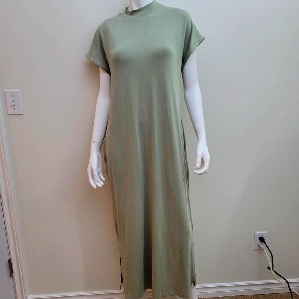 Basic by Priv. The Miles Midi Dress. Soft Sage. Size S. NWT
